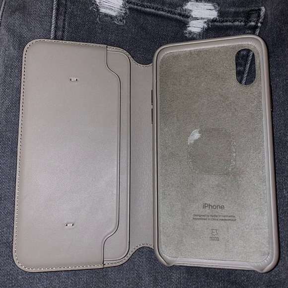 iphone Xs Case - Picture 3 of 3
